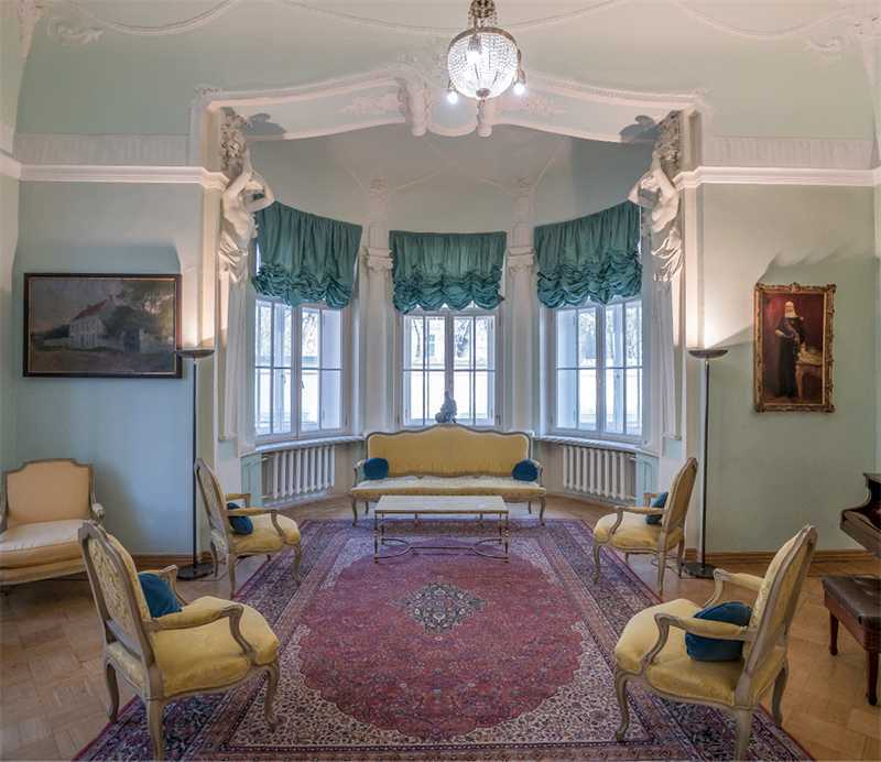 За парадными дверьми. Московские особняки в фотографиях и историях - b00000296.jpg