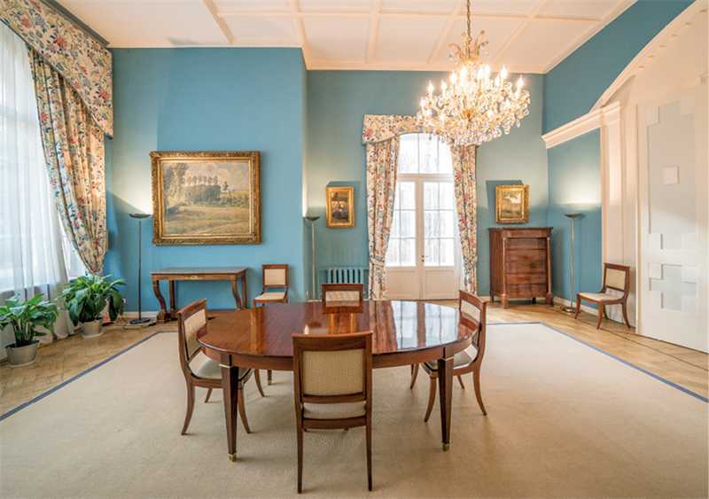 За парадными дверьми. Московские особняки в фотографиях и историях - b00000301.jpg