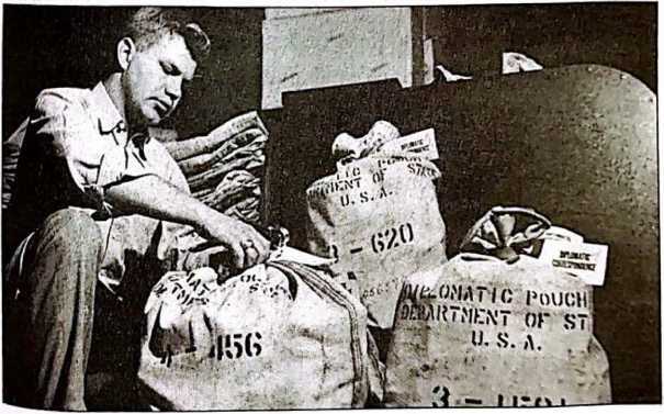 100 великих шпионских уловок - i_021.jpg