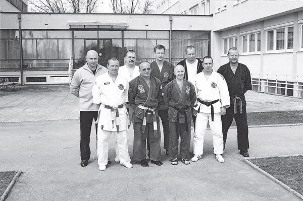 Джиу-джитсу – оружие спецслужб. Путь к победе - i_007.jpg