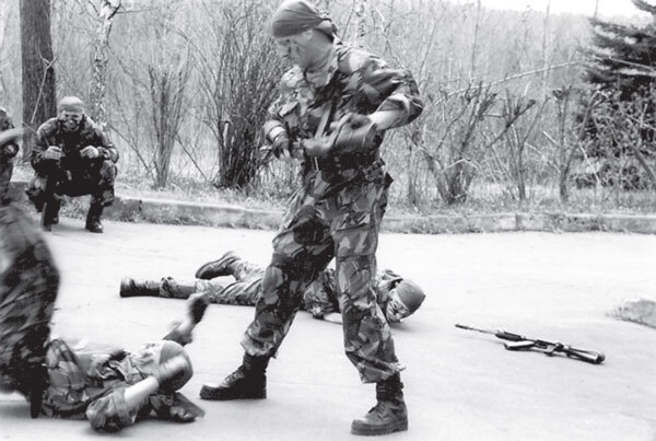 Джиу-джитсу – оружие спецслужб. Путь к победе - i_020.jpg