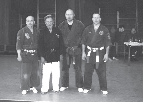 Джиу-джитсу – оружие спецслужб. Путь к победе - i_033.jpg