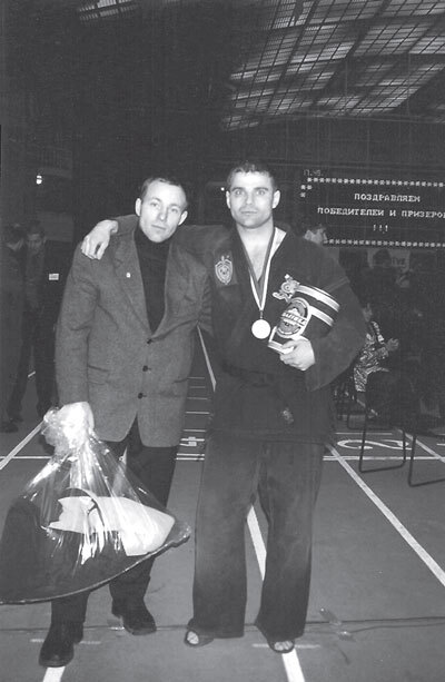 Джиу-джитсу – оружие спецслужб. Путь к победе - i_034.jpg