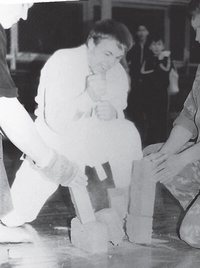 Джиу-джитсу – оружие спецслужб. Путь к победе - i_041.jpg