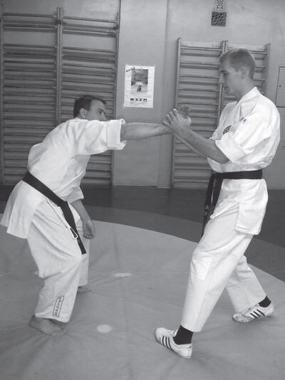 Джиу-джитсу – оружие спецслужб. Путь к победе - i_049.jpg