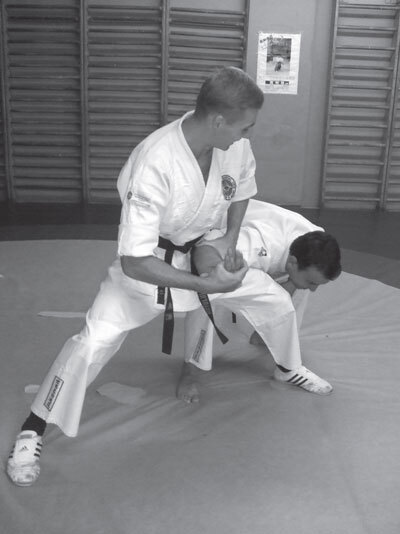 Джиу-джитсу – оружие спецслужб. Путь к победе - i_052.jpg