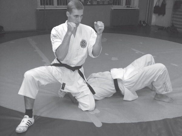 Джиу-джитсу – оружие спецслужб. Путь к победе - i_078.jpg