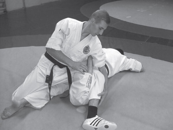 Джиу-джитсу – оружие спецслужб. Путь к победе - i_102.jpg