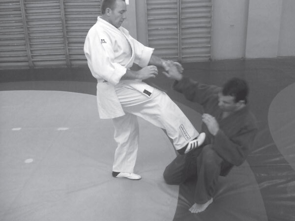 Джиу-джитсу – оружие спецслужб. Путь к победе - i_109.jpg