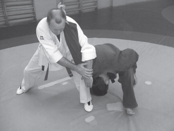 Джиу-джитсу – оружие спецслужб. Путь к победе - i_129.jpg