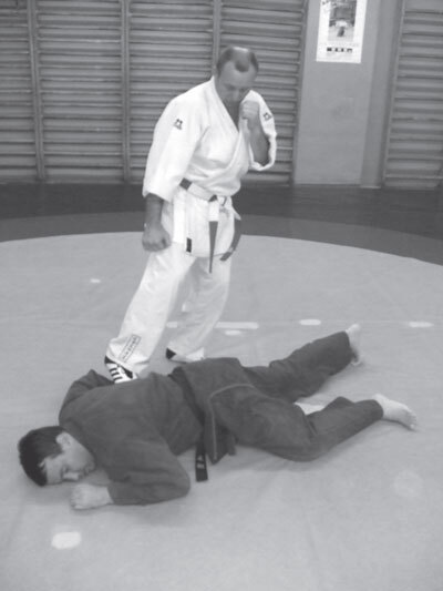 Джиу-джитсу – оружие спецслужб. Путь к победе - i_130.jpg