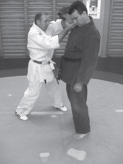 Джиу-джитсу – оружие спецслужб. Путь к победе - i_133.jpg