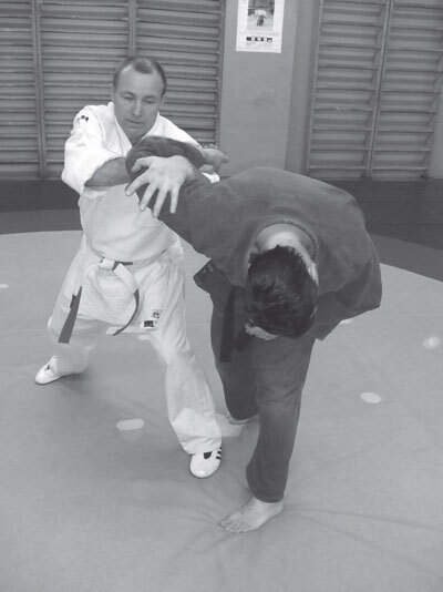 Джиу-джитсу – оружие спецслужб. Путь к победе - i_138.jpg