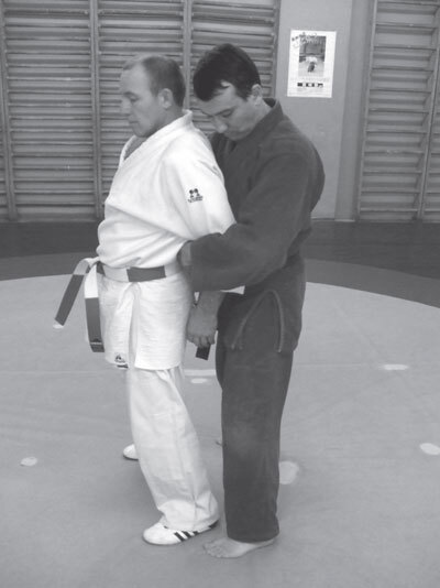 Джиу-джитсу – оружие спецслужб. Путь к победе - i_141.jpg