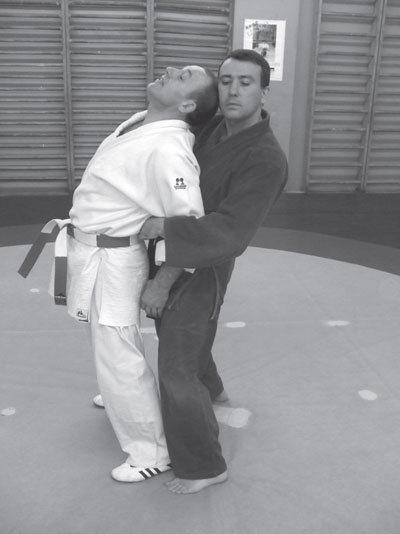 Джиу-джитсу – оружие спецслужб. Путь к победе - i_142.jpg