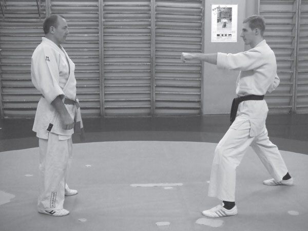 Джиу-джитсу – оружие спецслужб. Путь к победе - i_151.jpg