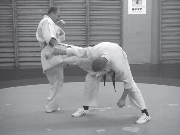 Джиу-джитсу – оружие спецслужб. Путь к победе - i_157.jpg