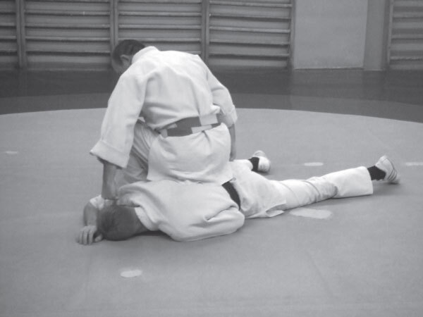 Джиу-джитсу – оружие спецслужб. Путь к победе - i_159.jpg