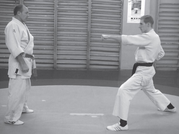 Джиу-джитсу – оружие спецслужб. Путь к победе - i_166.jpg