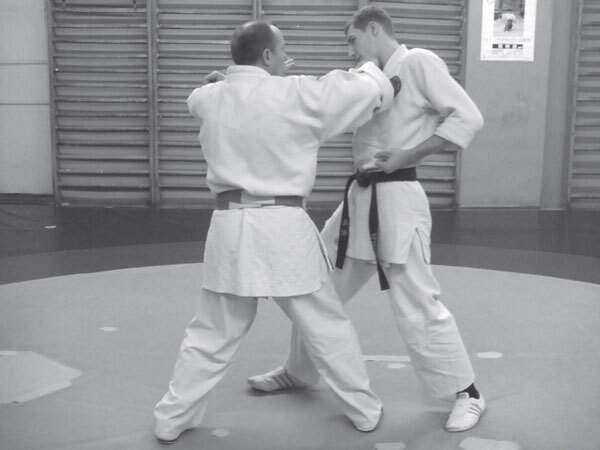 Джиу-джитсу – оружие спецслужб. Путь к победе - i_170.jpg