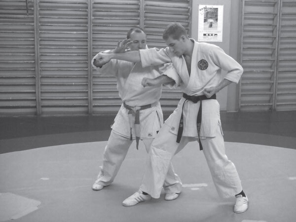 Джиу-джитсу – оружие спецслужб. Путь к победе - i_179.jpg