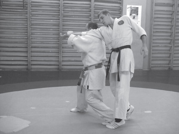 Джиу-джитсу – оружие спецслужб. Путь к победе - i_182.jpg