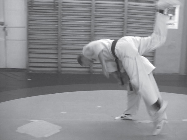 Джиу-джитсу – оружие спецслужб. Путь к победе - i_183.jpg