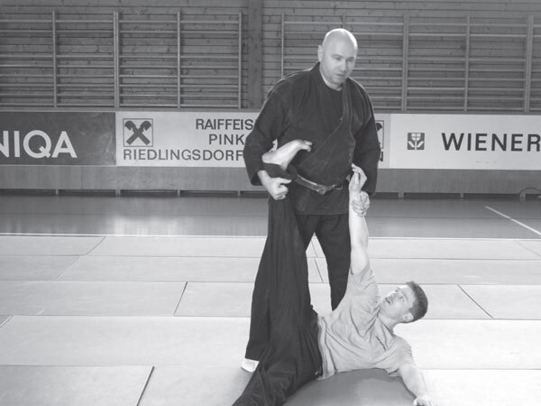 Джиу-джитсу – оружие спецслужб. Путь к победе - i_186.jpg