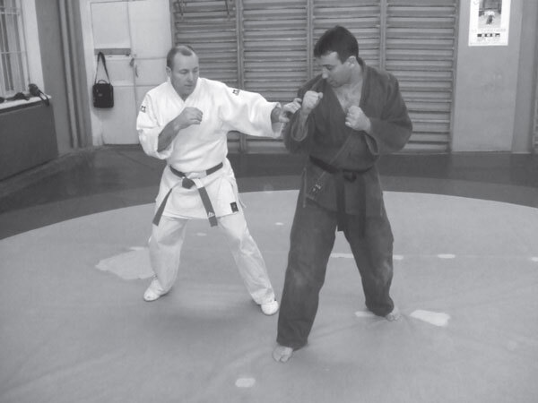 Джиу-джитсу – оружие спецслужб. Путь к победе - i_191.jpg