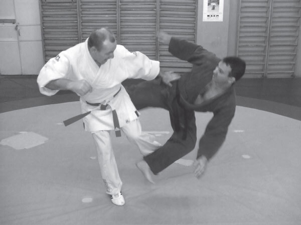 Джиу-джитсу – оружие спецслужб. Путь к победе - i_199.jpg