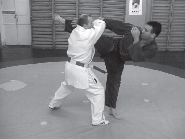 Джиу-джитсу – оружие спецслужб. Путь к победе - i_201.jpg