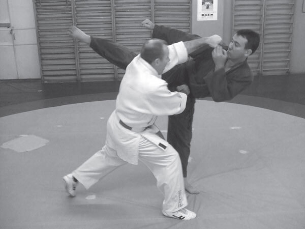 Джиу-джитсу – оружие спецслужб. Путь к победе - i_205.jpg