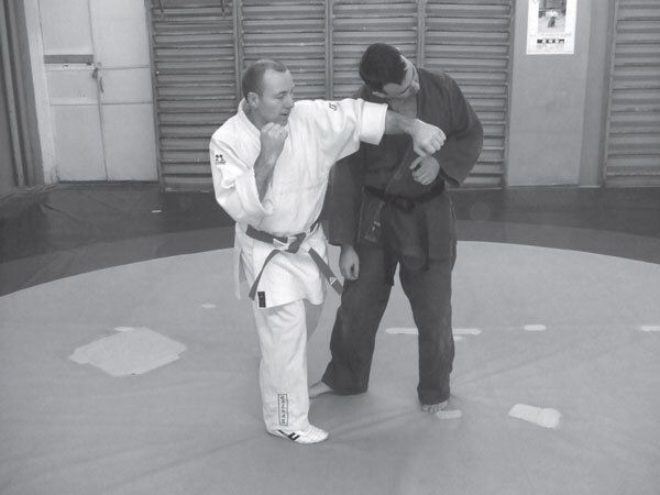 Джиу-джитсу – оружие спецслужб. Путь к победе - i_211.jpg