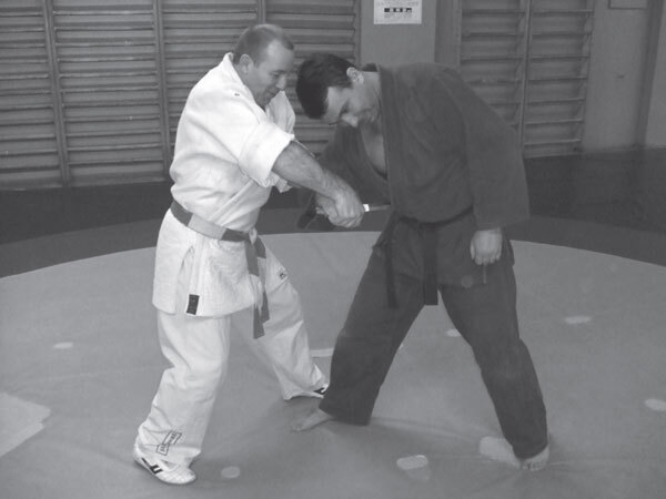 Джиу-джитсу – оружие спецслужб. Путь к победе - i_216.jpg