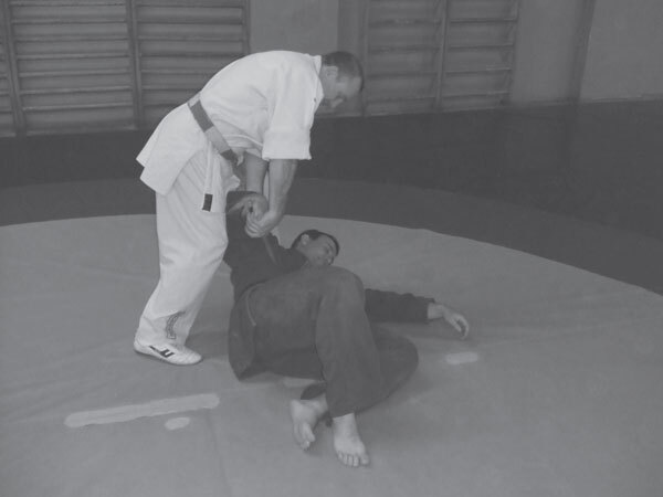 Джиу-джитсу – оружие спецслужб. Путь к победе - i_217.jpg