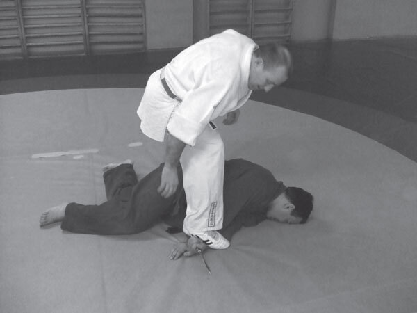 Джиу-джитсу – оружие спецслужб. Путь к победе - i_220.jpg