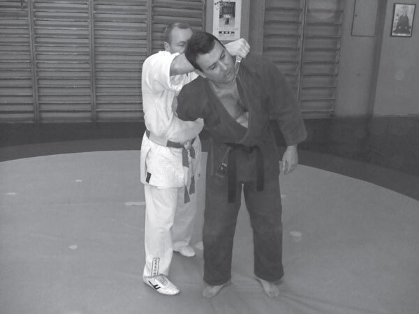 Джиу-джитсу – оружие спецслужб. Путь к победе - i_222.jpg