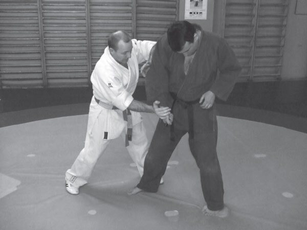 Джиу-джитсу – оружие спецслужб. Путь к победе - i_228.jpg