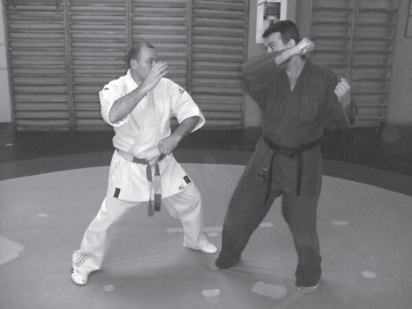 Джиу-джитсу – оружие спецслужб. Путь к победе - i_231.jpg