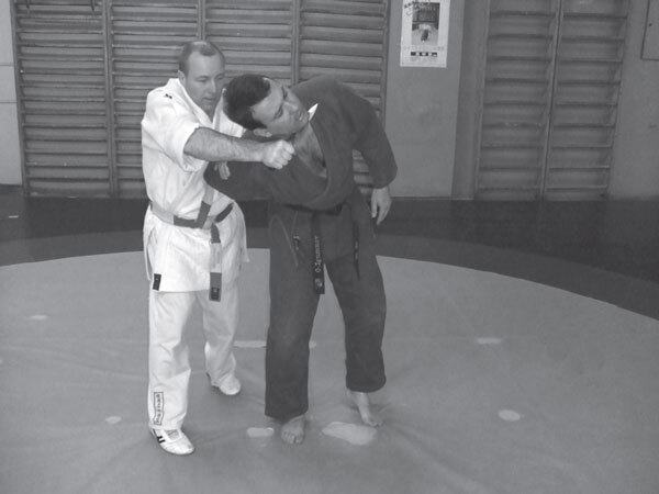 Джиу-джитсу – оружие спецслужб. Путь к победе - i_242.jpg