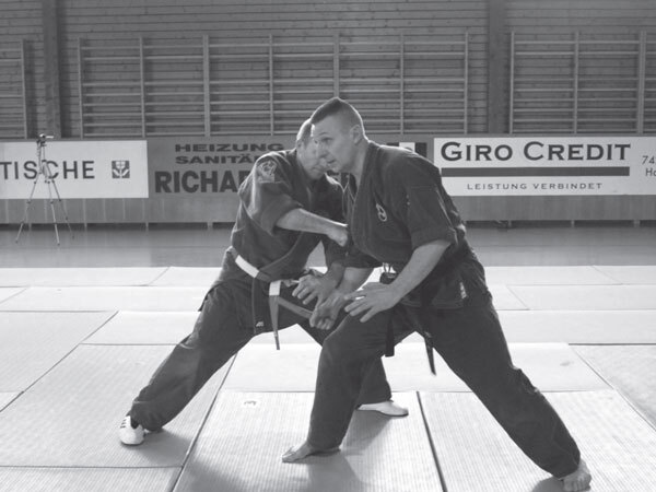 Джиу-джитсу – оружие спецслужб. Путь к победе - i_243.jpg