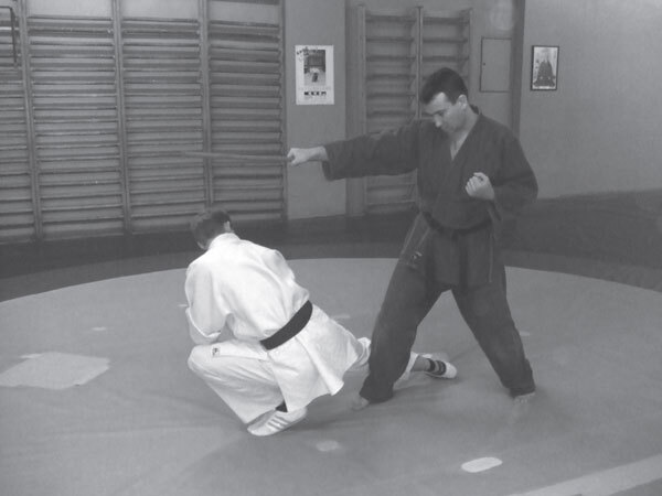 Джиу-джитсу – оружие спецслужб. Путь к победе - i_272.jpg