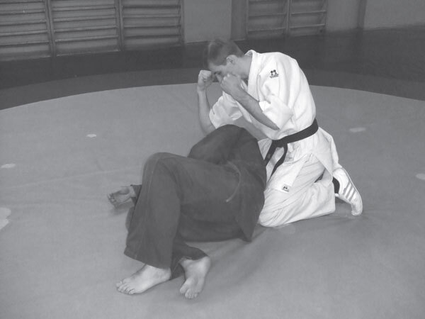 Джиу-джитсу – оружие спецслужб. Путь к победе - i_279.jpg