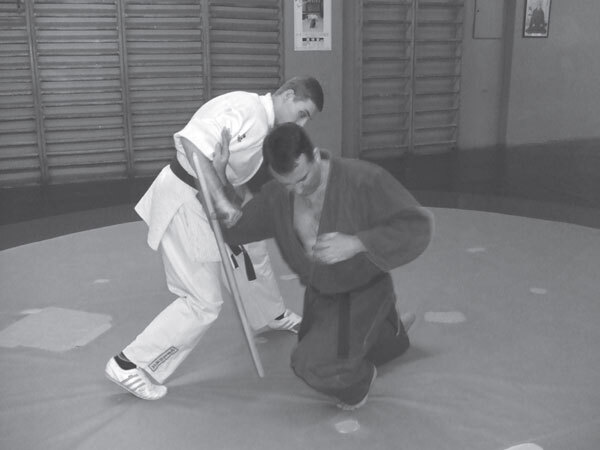 Джиу-джитсу – оружие спецслужб. Путь к победе - i_284.jpg