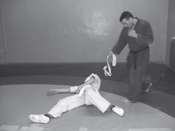 Джиу-джитсу – оружие спецслужб. Путь к победе - i_303.jpg