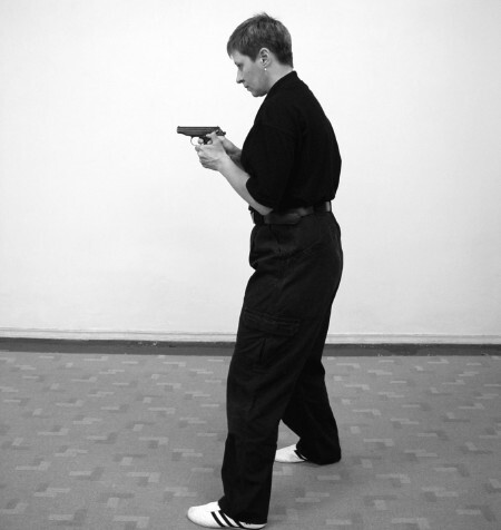 Вооруженная безопасность. Практическое руководство для сотрудников спецслужб - i_042.jpg