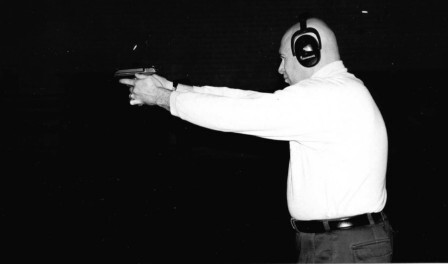 Вооруженная безопасность. Практическое руководство для сотрудников спецслужб - i_079.jpg