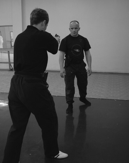 Вооруженная безопасность. Практическое руководство для сотрудников спецслужб - i_085.jpg