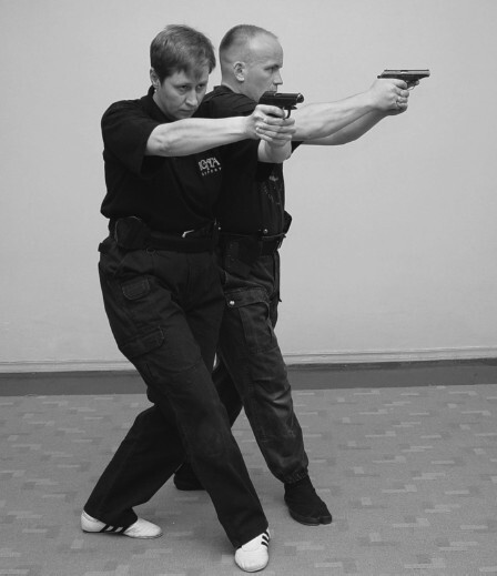 Вооруженная безопасность. Практическое руководство для сотрудников спецслужб - i_094.jpg