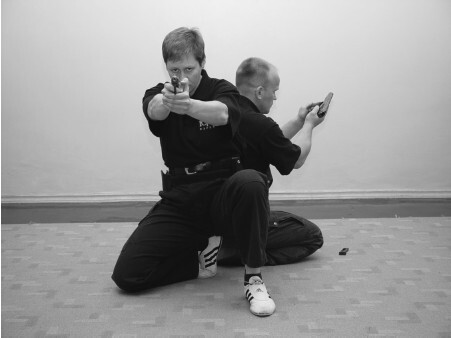 Вооруженная безопасность. Практическое руководство для сотрудников спецслужб - i_112.jpg